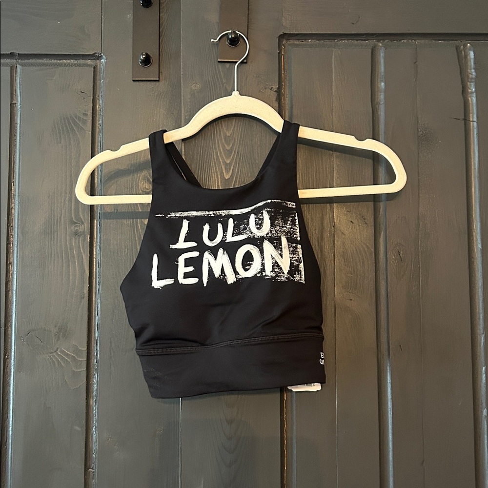 NWT lululemon sports bra/crop top
